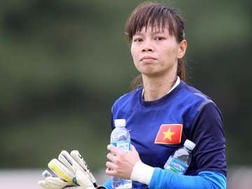 5 cầu thủ nữ Việt Nam được mời sang châu Âu thi đấu