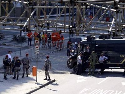 Cảnh sát Brazil kích nổ ba lô gần vạch đích giải xe đạp Olympic