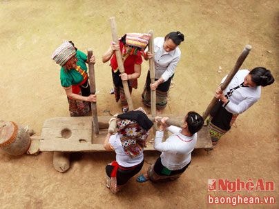 Bản Thái cổ ở miền Tây xứ Nghệ