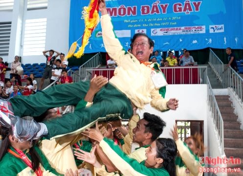 TP. Hồ Chí Minh nhất toàn đoàn môn đẩy gậy