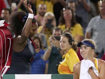 Serena Williams nối gót Djokovic, trắng tay rời Olympic