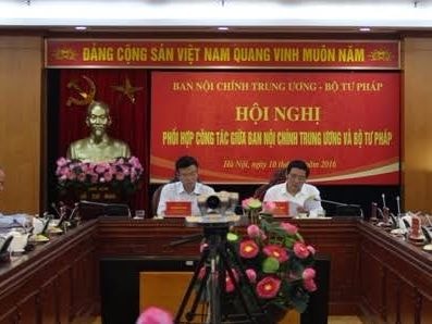 Tăng cường phối hợp trong giải quyết các vụ án tham nhũng