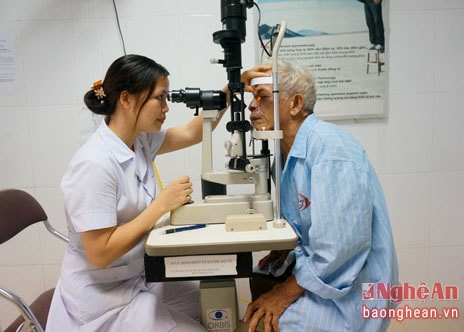 Biến chứng hoại tử do điều trị chắp lẹo mí mắt