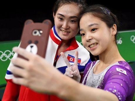 'Bức ảnh tự sướng chết người': Huyền thoại và sự thật về 2 miền bán đảo Triều Tiên