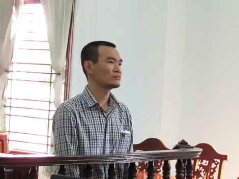 Đi tù vì trộm đồ cổ của bà nội