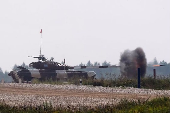 Xe tăng, chiến đấu cơ phô diễn uy lực tại hội thao quân sự Nga