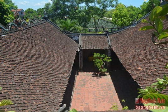 Uy linh ngôi đình thờ Hồ Hán Thương và công chúa Hy Ninh