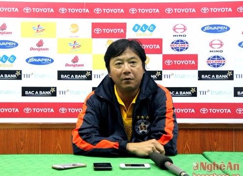 HLV Lê Huỳnh Đức: 'Chúng tôi chơi hợp lý hơn đội chủ nhà'