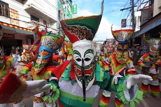 Phong tục các nước Á Đông trong tháng cô hồn