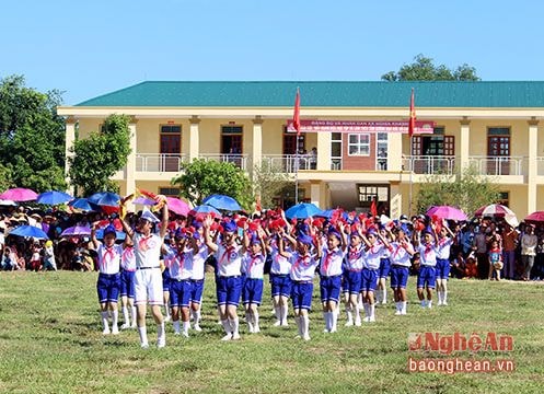 Náo nức ngày hội Cây đa Làng Trù