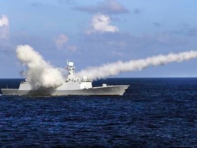 Trung Quốc tập trận bắn đạn thật ở Vịnh Bắc Bộ