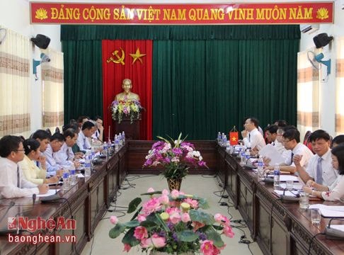 Đoàn công tác HĐND tỉnh Bôlykhămxay làm việc với Thị xã Cửa Lò