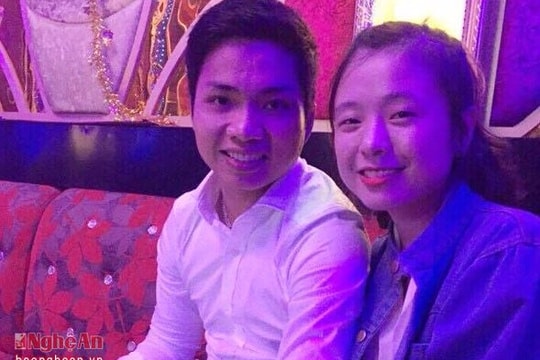 Màn cầu hôn gây 'bão' của chàng trai xứ Nghệ