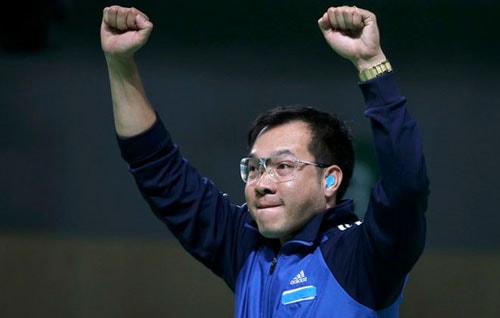 Hoàng Xuân Vinh được tặng vé bay miễn phí cả đời