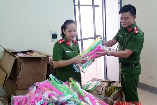 Thu giữ 800 đồ chơi bạo lực trẻ em