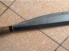 Điều tra phó chủ tịch mặt trận xã chém hàng xóm