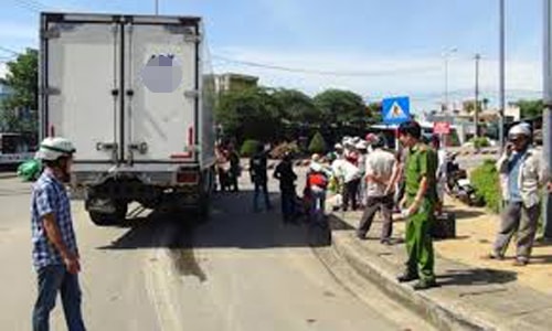 Nữ sinh viên Nghệ An bị tử vong do tai nạn giao thông ở Khánh Hòa