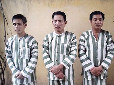 Nhiều người bị bắt trên chiếu bạc trong chung cư