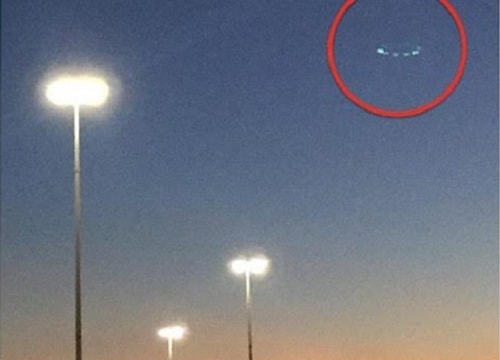 Hình ảnh nghi là UFO trên bầu trời New York