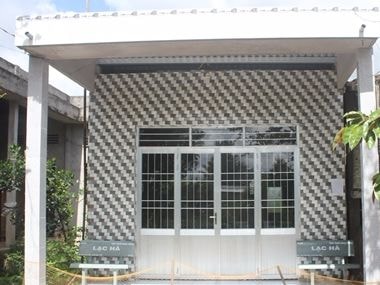 Em vợ Bí thư xã được "chia" 2 suất xây nhà tình thương