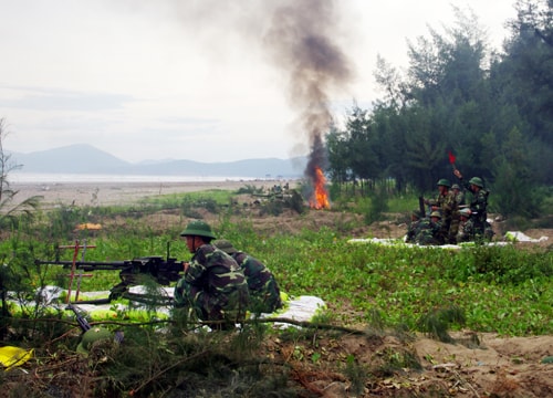 Quân khu 4: Tổng kết 10 năm thực hiện Luật Quốc phòng