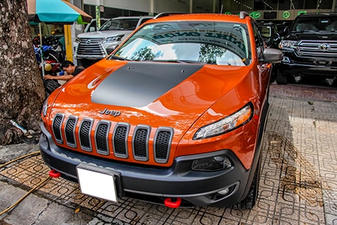 Hàng hiếm Jeep Cherokee Trailhawk đời mới tại Việt Nam