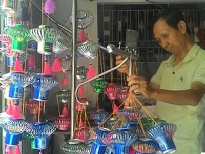 Đèn lồng cực rẻ, cực an toàn từ vỏ lon bia