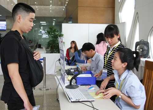 Nhiều đại học ở TP HCM tiếp tục 'vét' thí sinh