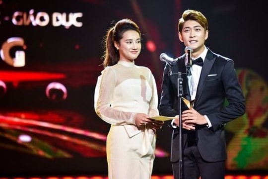 Nhã Phương, Trường Giang cùng thắng giải VTV Awards