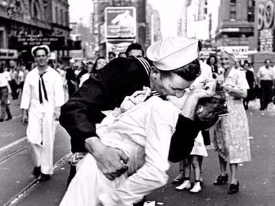 Người phụ nữ biểu tượng của Thế chiến II qua đời