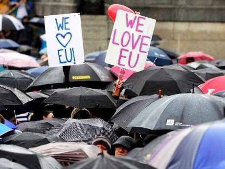 Hậu Brexit, người Anh khó du lịch EU