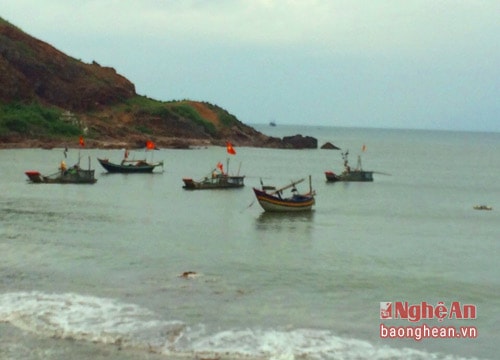 Quỳnh Lưu: Một ngư dân rơi xuống biển tử vong
