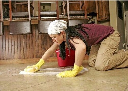Rủi ro khi dùng nước rửa chén, lau nhà