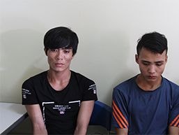 Nhóm 'cẩu tặc' dùng chai bia đánh người chống trả