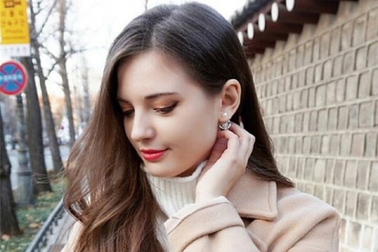 Ngẩn ngơ với vẻ đẹp khó cưỡng của bông hồng lai Nga - Hàn