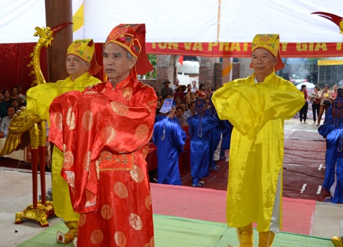 Thành phố Vinh tổ chức lễ giỗ Đức Thánh Trần
