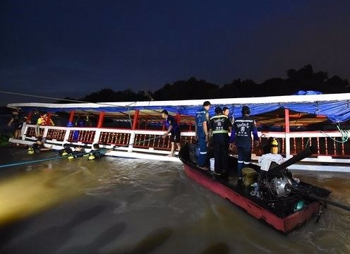 Số người thiệt mạng trong vụ lật tàu ở Thái Lan tăng mạnh