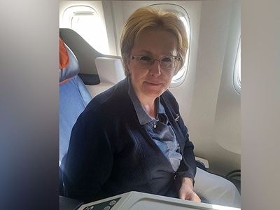 Bộ trưởng Y tế Nga cứu hành khách bị đột quỵ