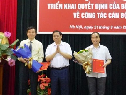 Công bố các Quyết định của Bộ Chính trị về công tác cán bộ tại Tạp chí Cộng sản