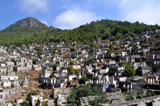 Kayakoy – Thị trấn ma nổi tiếng nhất Thổ Nhĩ Kỳ