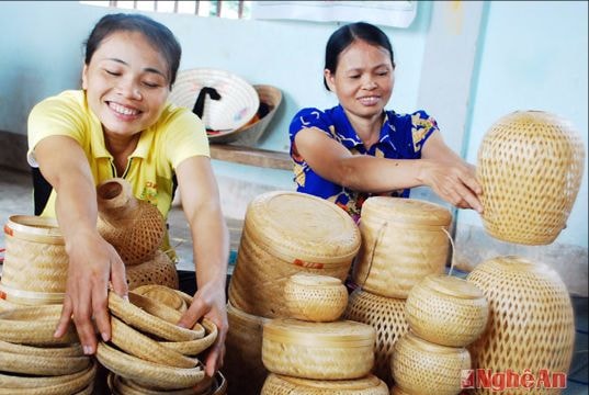 Nghề đan lát thủ công xuất khẩu ở Phúc Thành