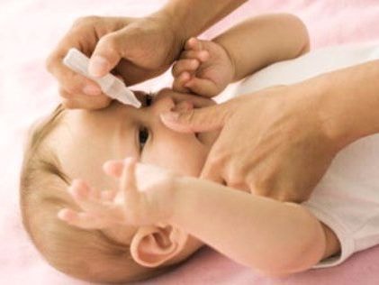 Ăn gì để tránh đau mắt đỏ