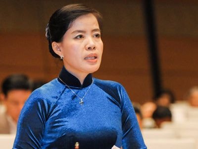 'Xin - cho từ đất đai, tài nguyên cho đến chức tước'