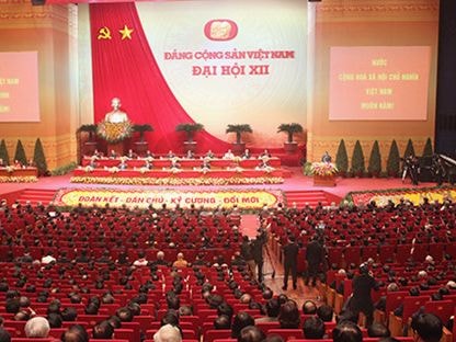 Vì sao "một bộ phận không nhỏ" cán bộ cứ mãi suy thoái đạo đức?