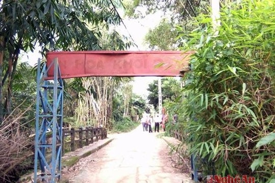 Đi xe máy qua cầu, người đàn ông ngã xuống tử vong