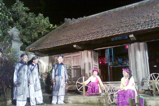 NSND Thu Hiền, Hồng Lựu tham gia 'Ân tình Ví, Giặm' tại Hà Nội