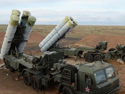 Nga xác nhận đã triển khai hệ thống tên lửa S-300 tới Syria