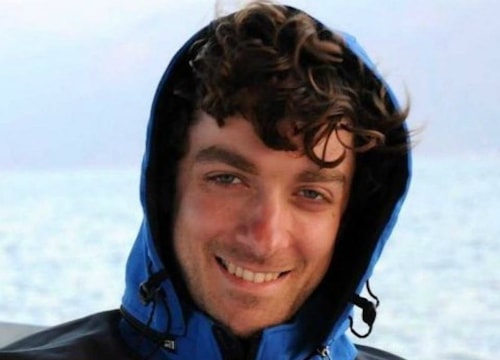 Tiết kiệm tiền để nghỉ hưu ở tuổi 34