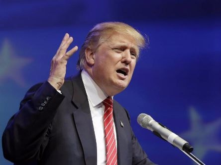 Trump trong thế chân tường trước cuộc tranh luận thứ hai