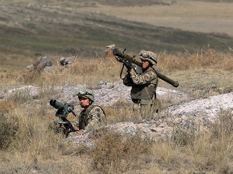 Phe đối lập Syria tìm kiếm vũ khí phòng không